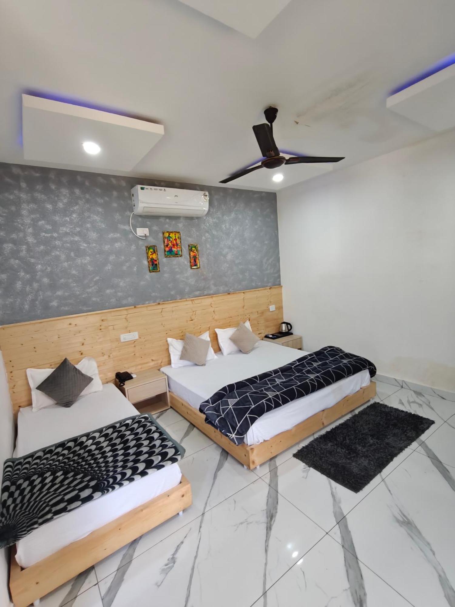 Delhi 34 Resort Ришикеш Номер фото